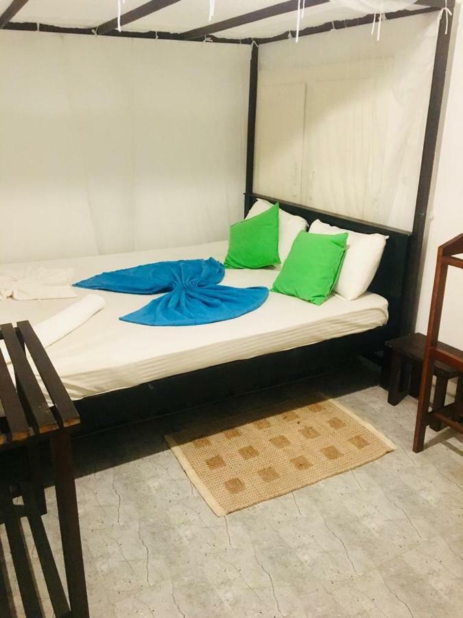 The Sea House Hotel Kudapaduwa Room photo